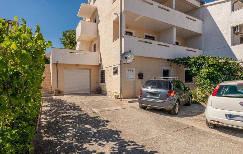 Apartmani Mile Krk Town Exterior photo