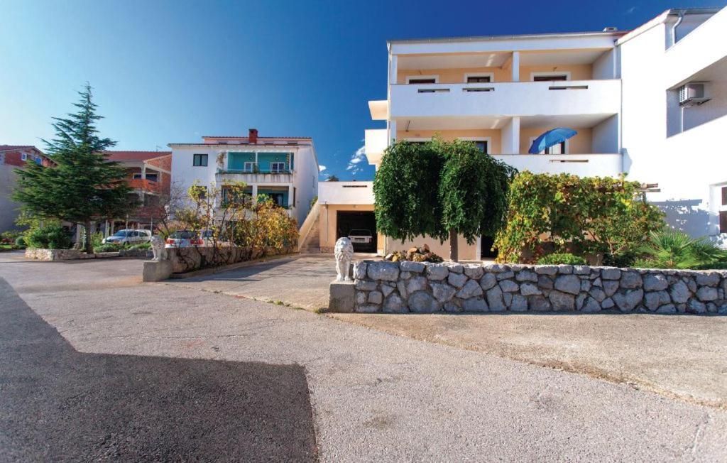 Apartmani Mile Krk Town Exterior photo